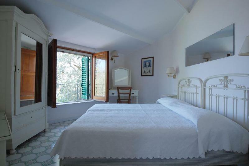 La Fenice -White House- Homeinsorrento- Massa Lubrense Exterior foto