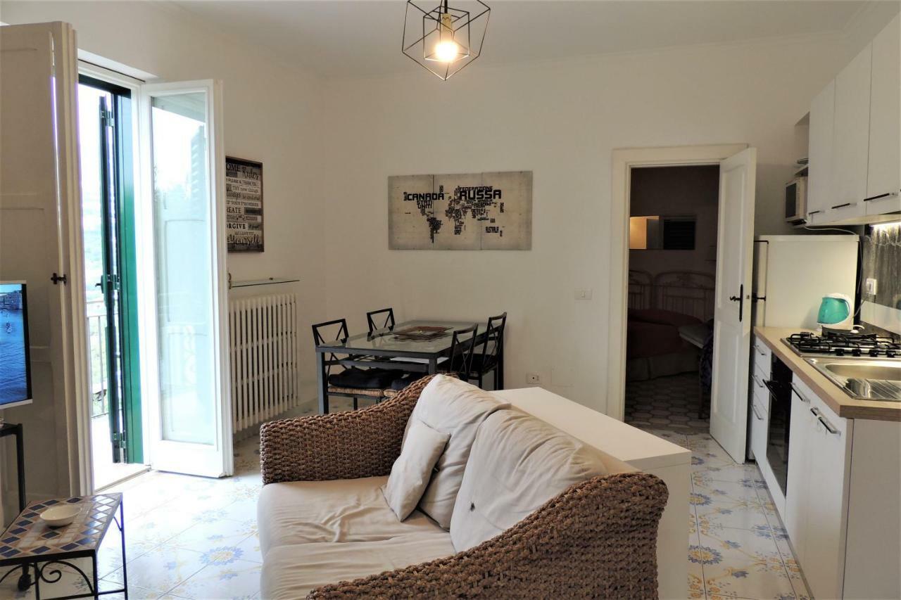 La Fenice -White House- Homeinsorrento- Massa Lubrense Exterior foto